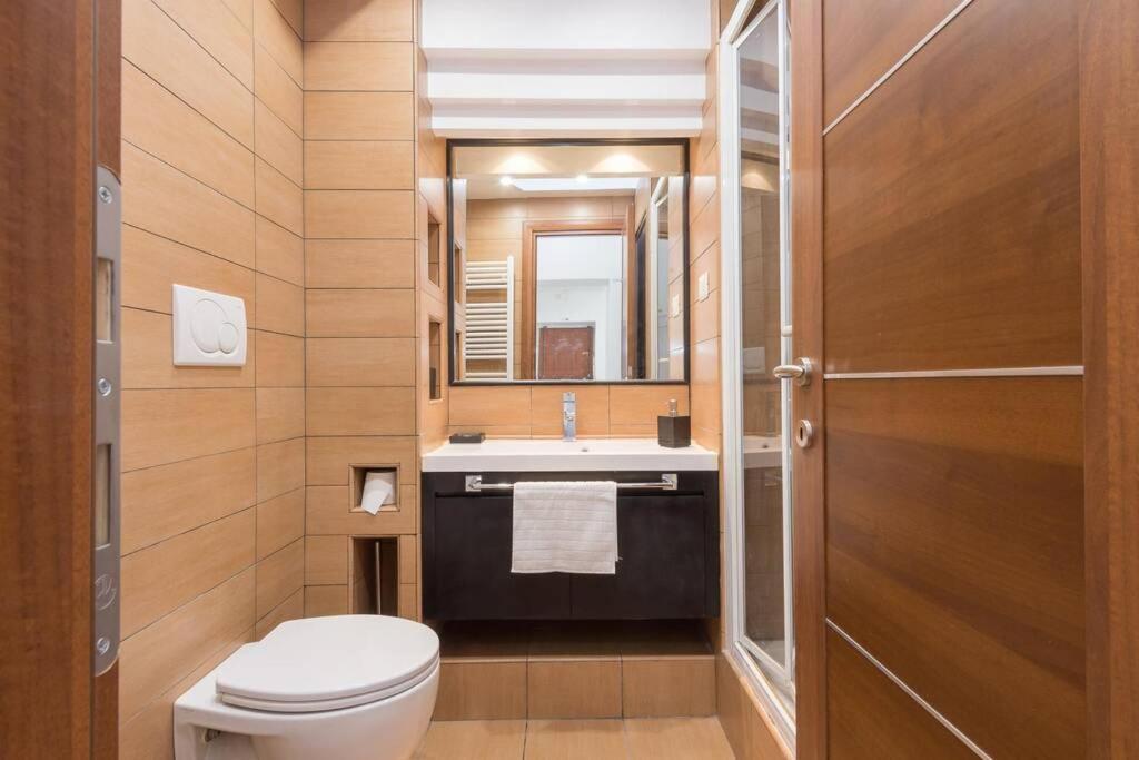 Popolo Elegant Two Bedroom * Rome